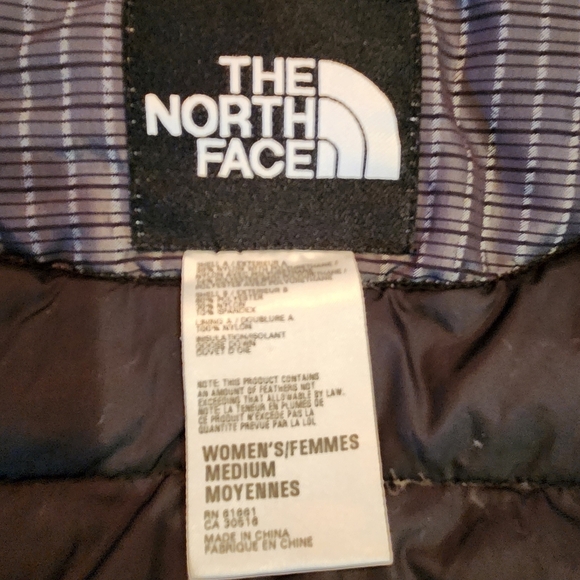 The North Face Gray/Black Goose Down Puffer Vest Size M Zip Pockets Cinch Waist - Picture 10 of 15
